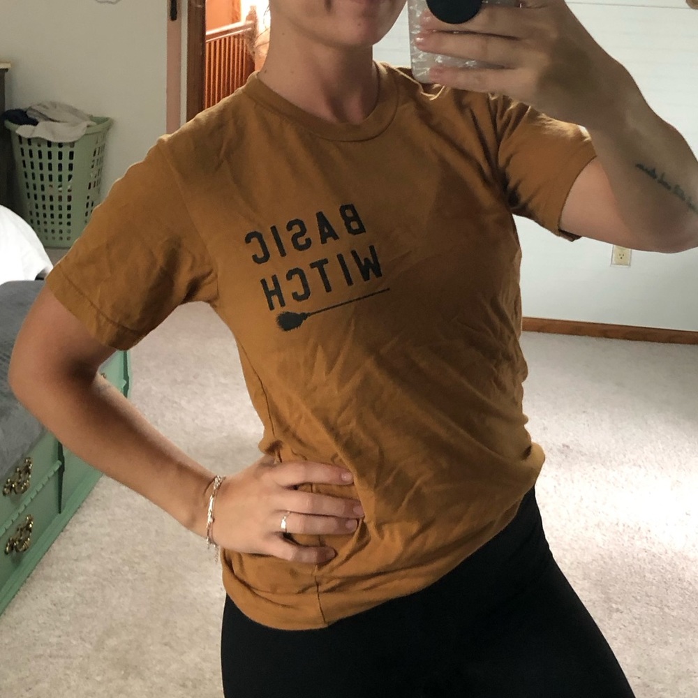 Basic Witch T-shirt
